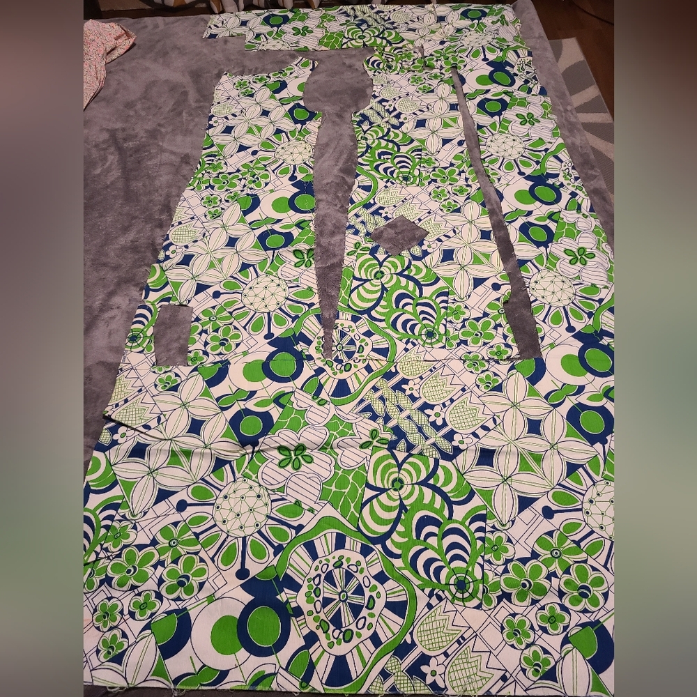 Vintage 60s-70s Vibrant Green and Blue Patterned Fabric
